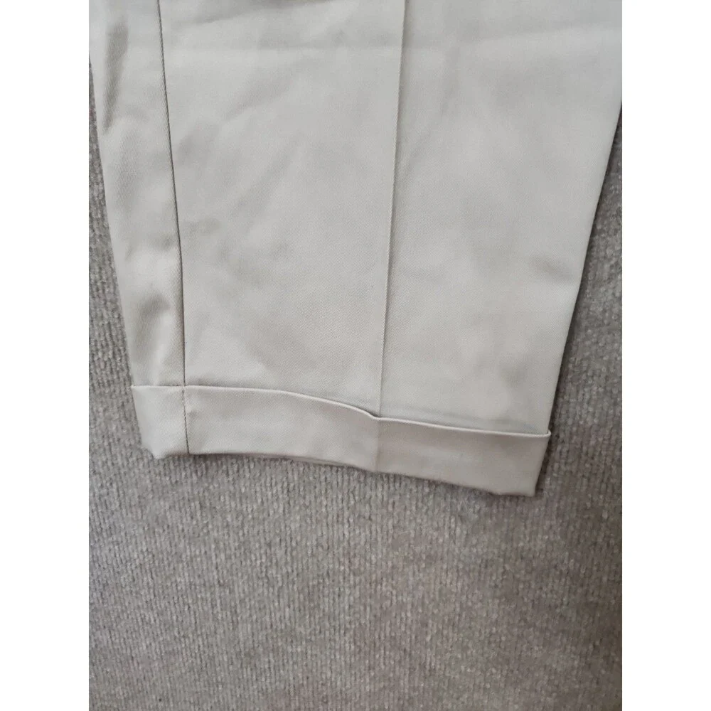 Croft Barrow No Iron Stretch Khaki Pants Men 36x30 Light Gray Pleated Cuffed NEW